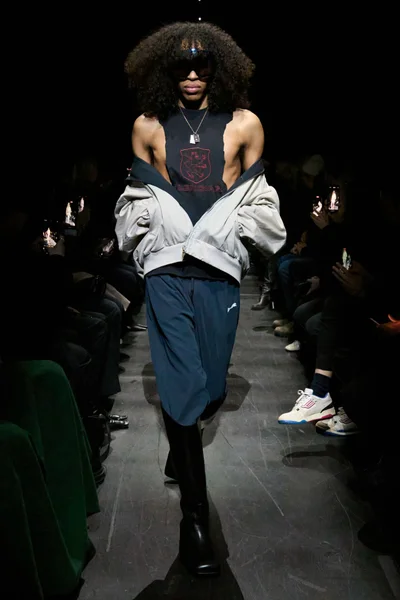 Look 46